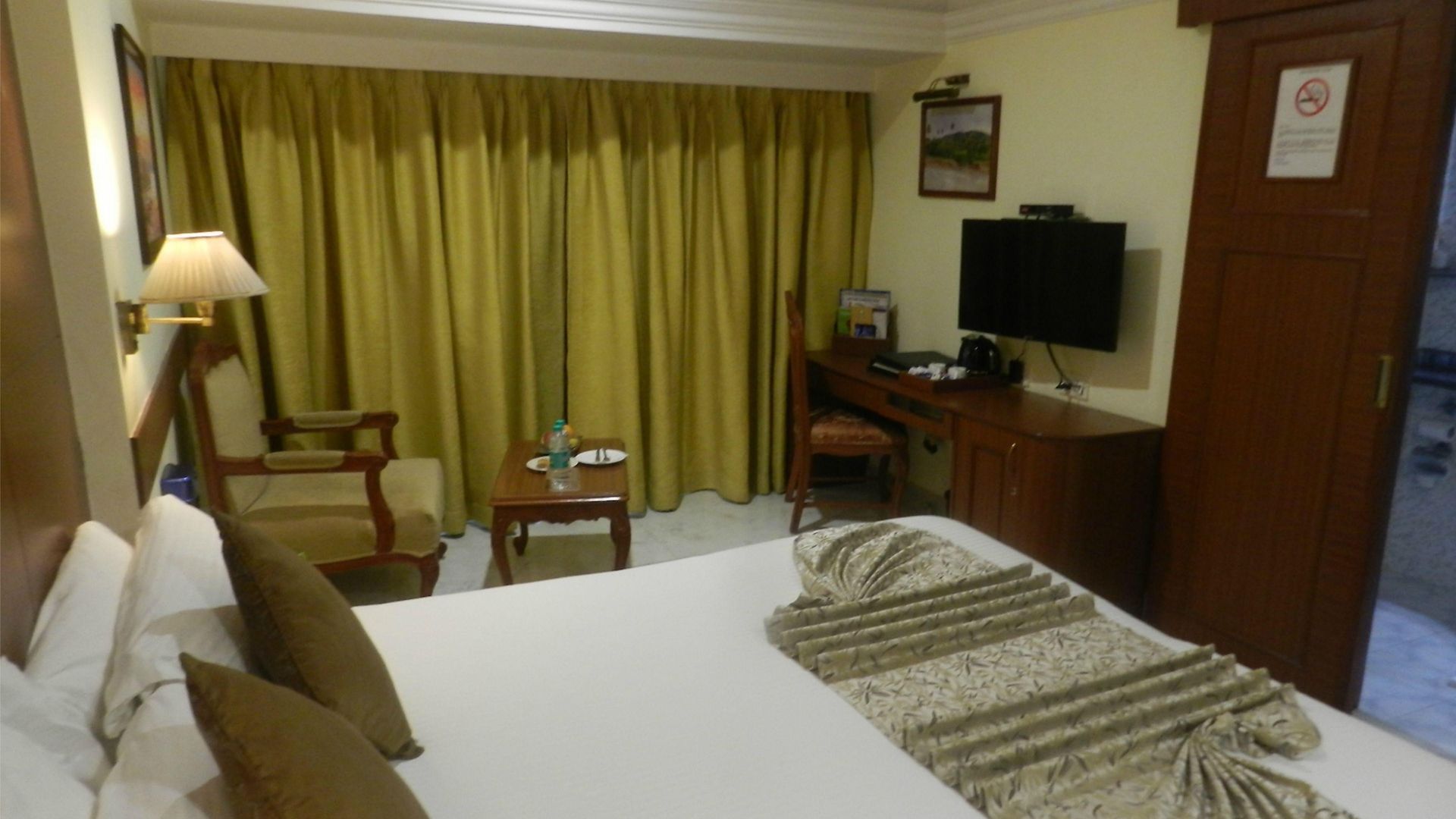 Hotel Regenta Place The Emerald