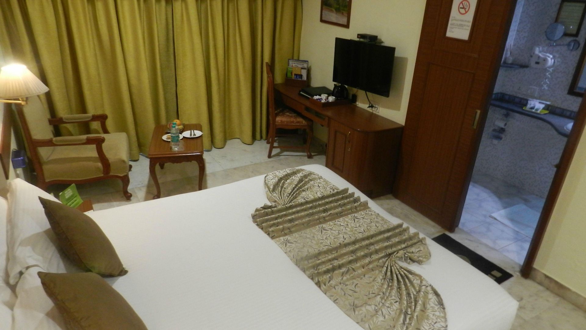 Regenta Place The Emerald 4*