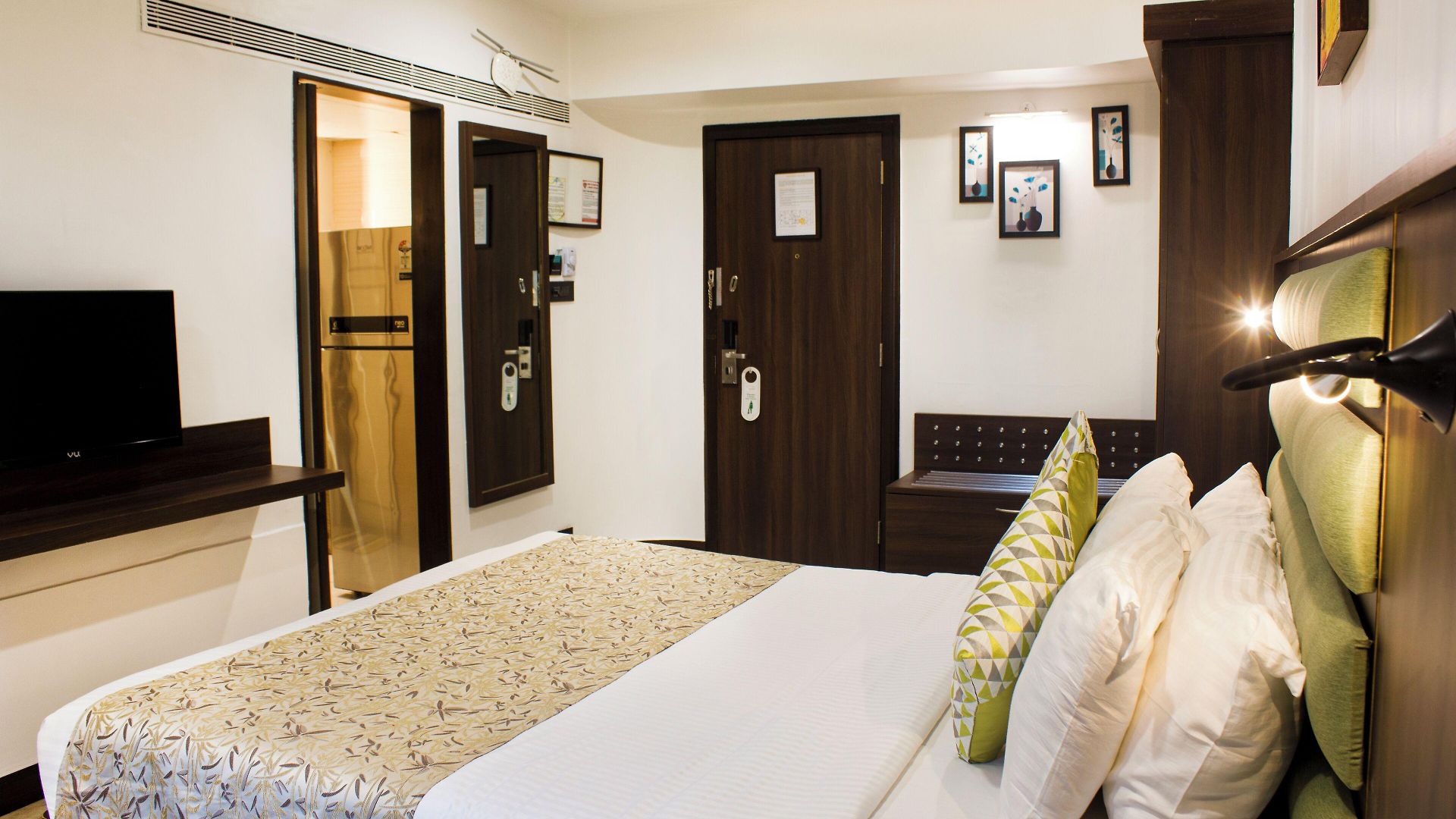 Regenta Place The Emerald 4*