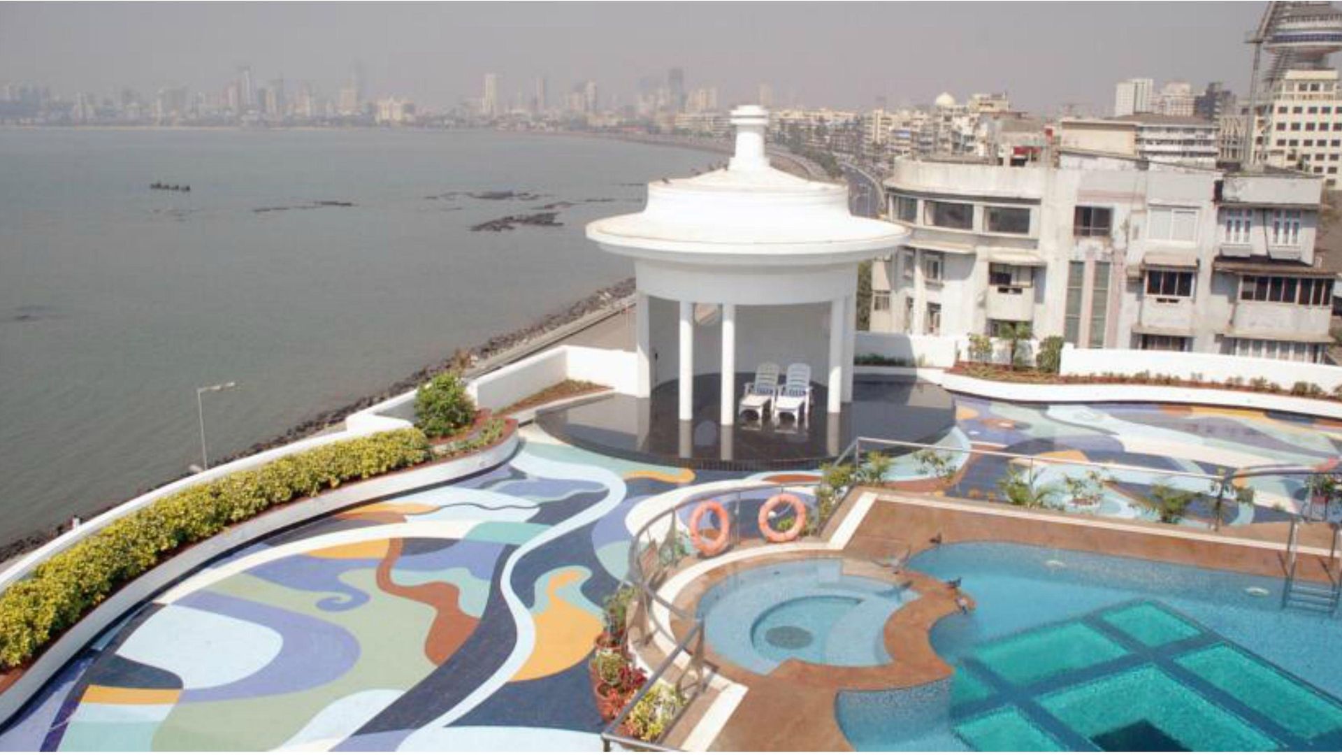 Marine Plaza Hotel