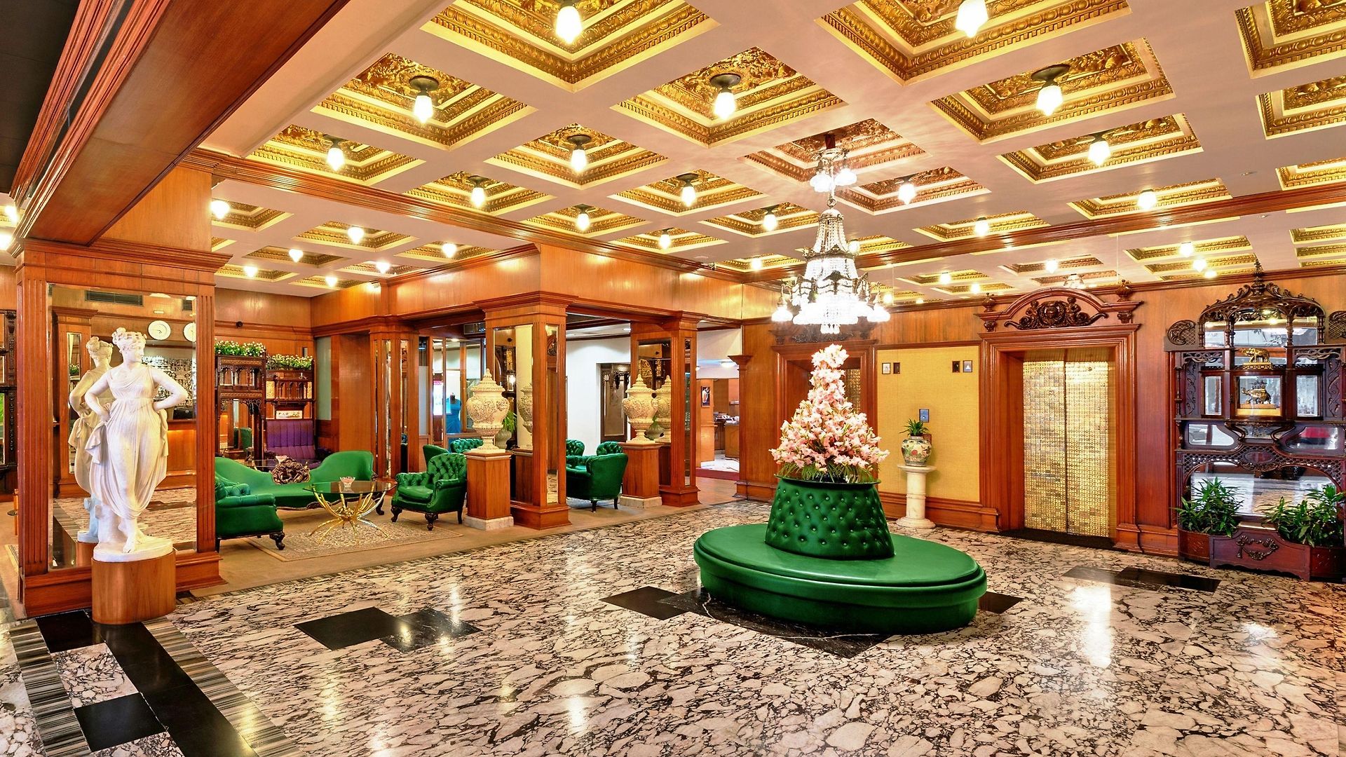 The Ambassador, Marine Drive, 4* Mumbai