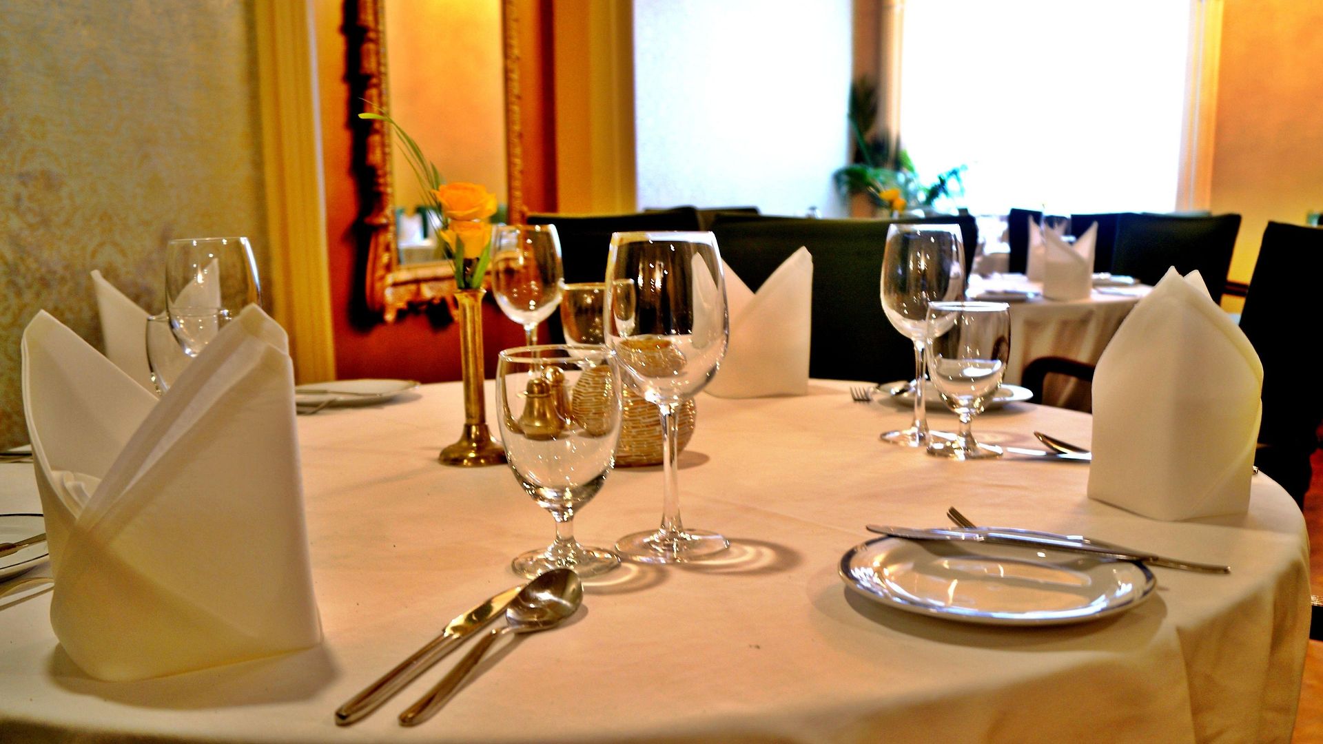 The Ambassador, Marine Drive, 4*