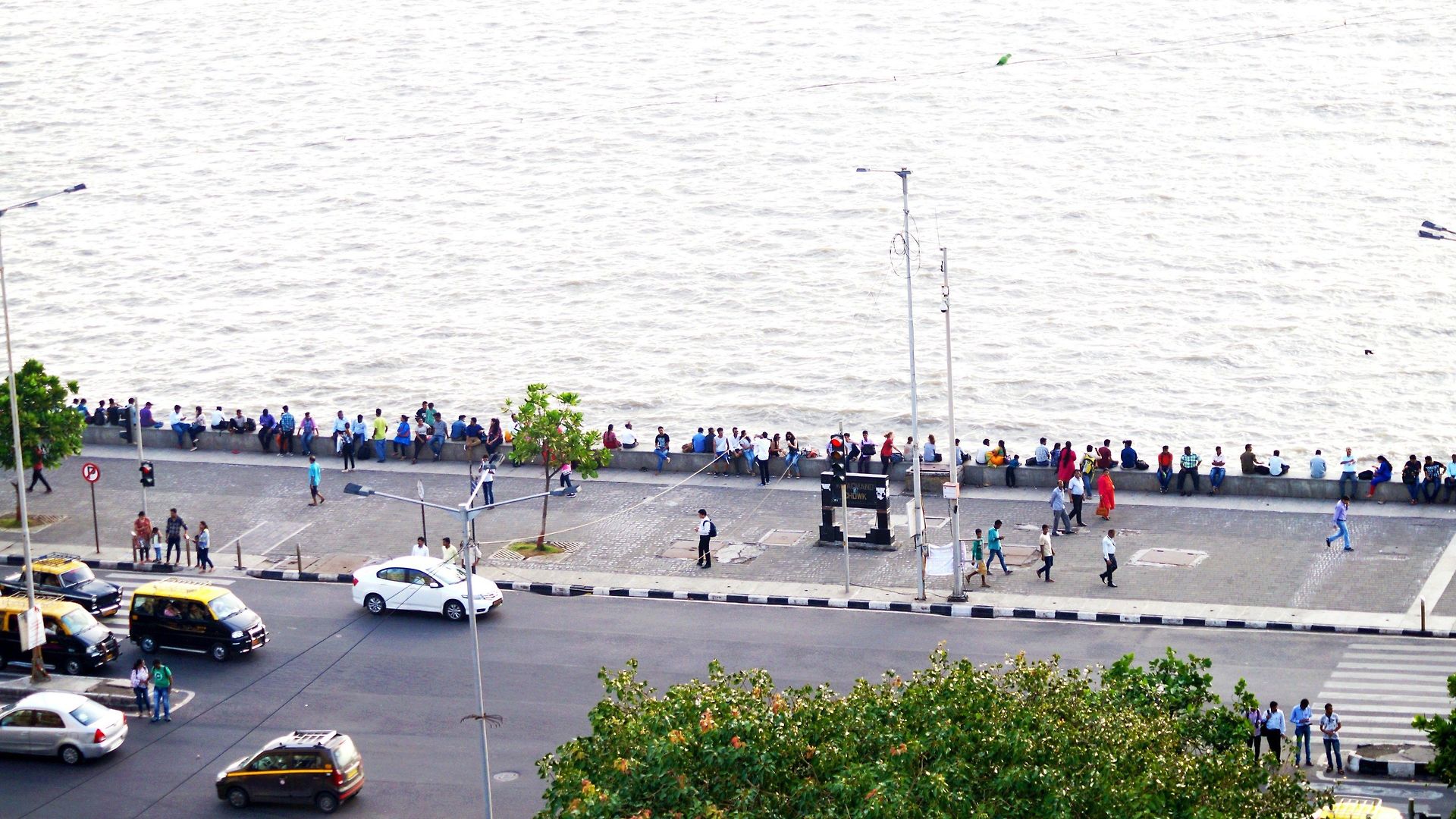 Hotel The Ambassador, Marine Drive, 4*