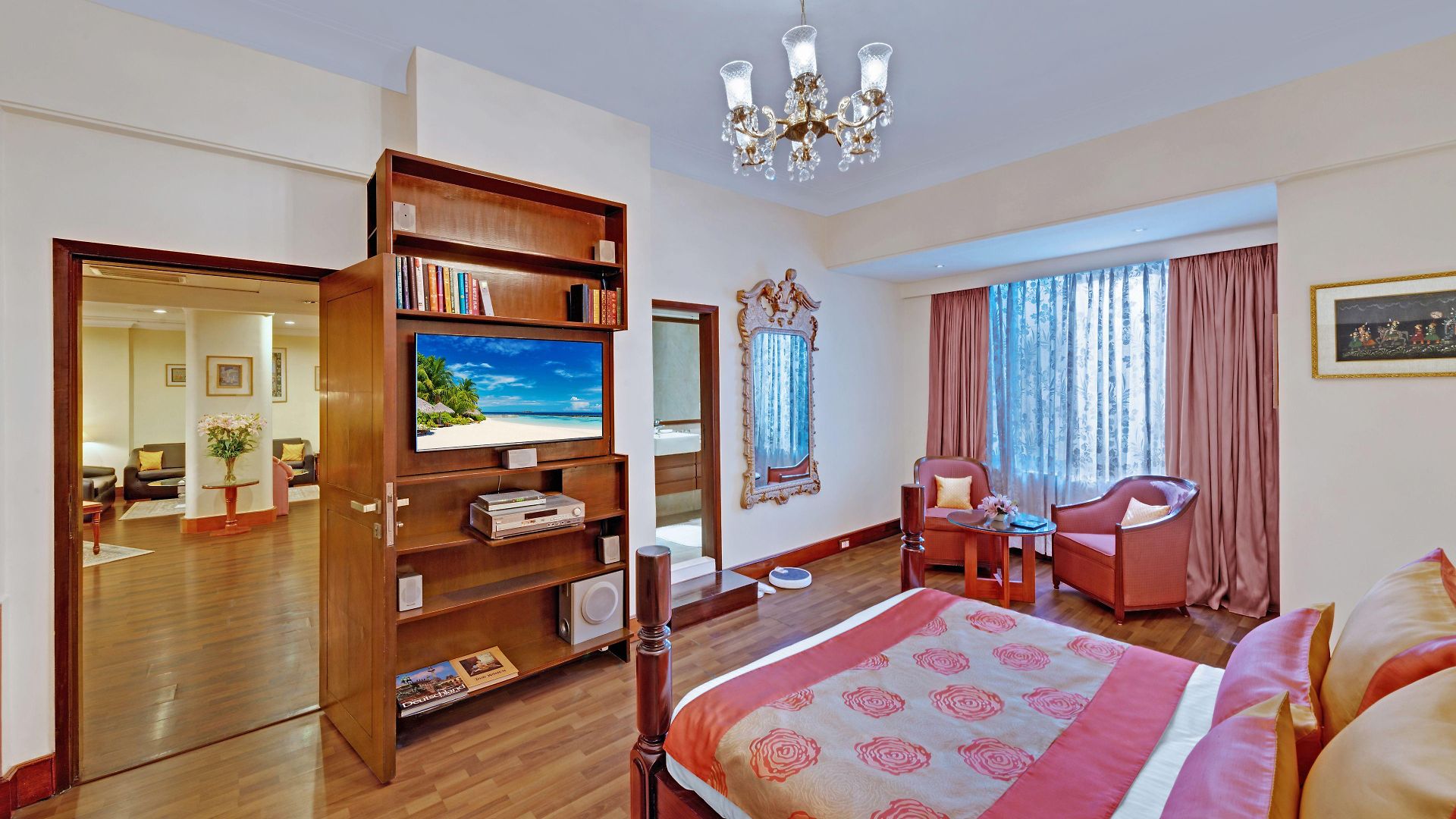 The Ambassador, Marine Drive, Hotel 4*