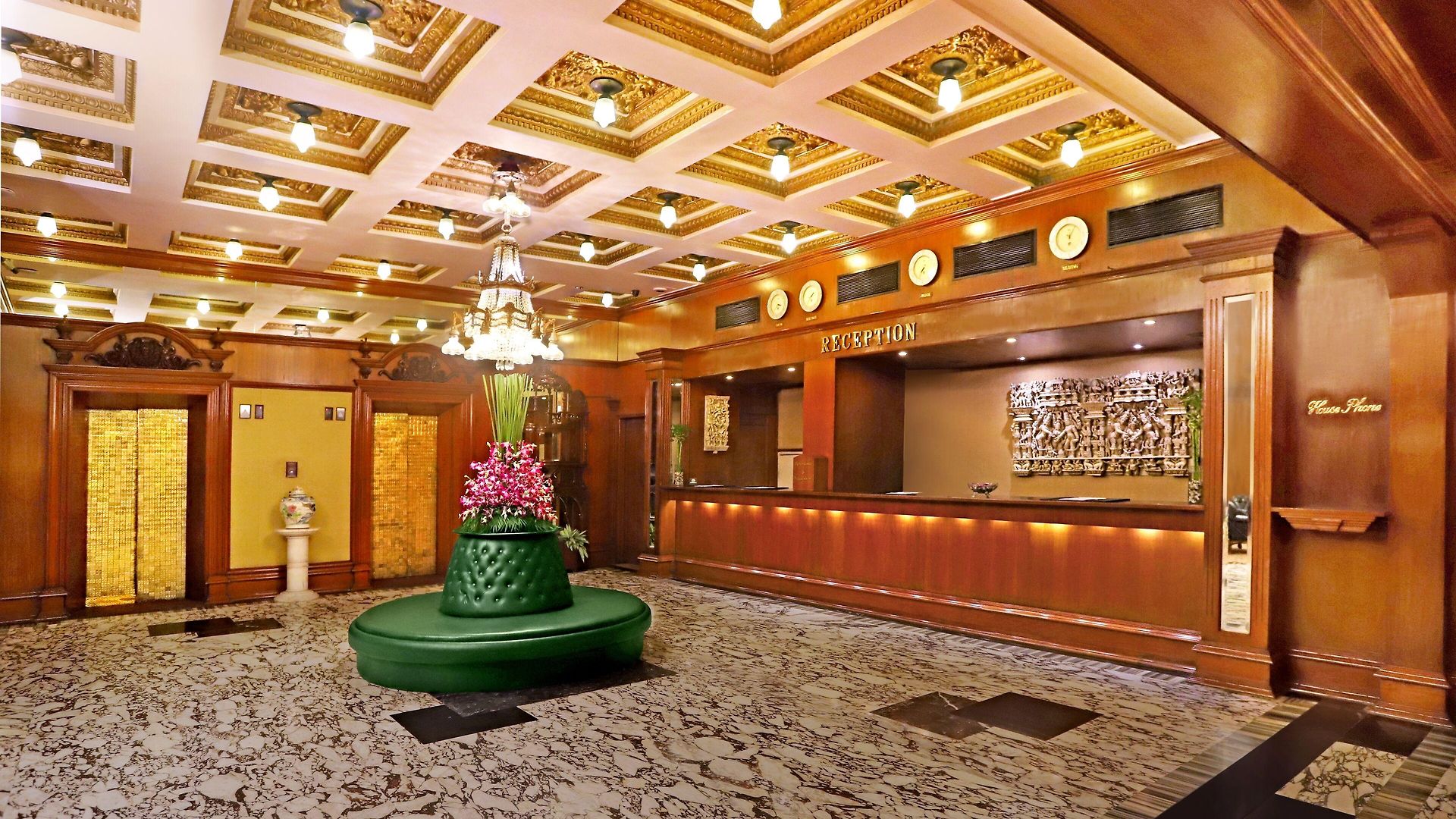 The Ambassador, Marine Drive, Hotel 4*