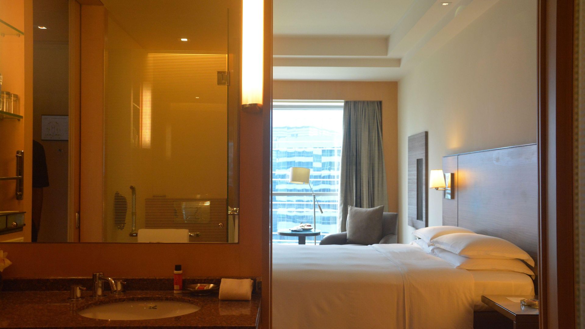 Grand Hyatt And Residences 5*