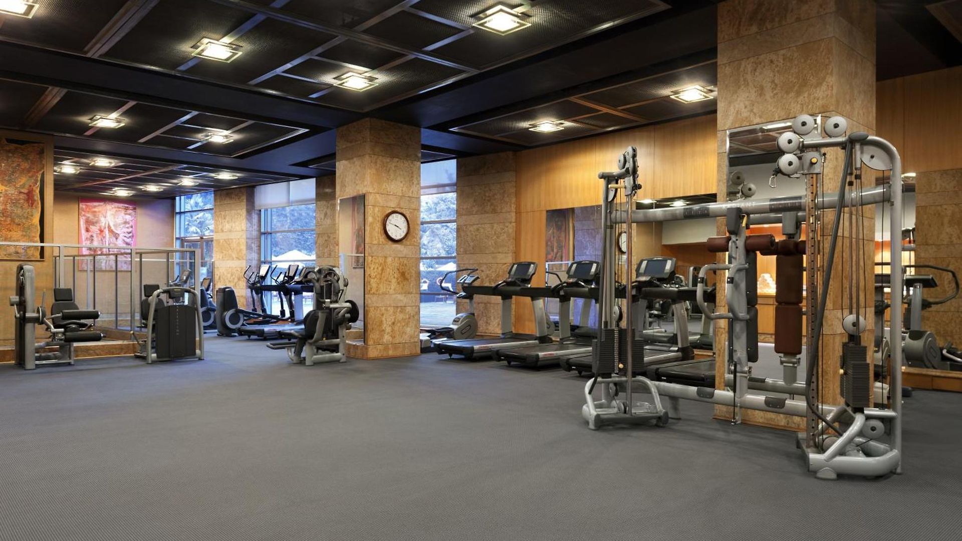 Grand Hyatt And Residences 5*