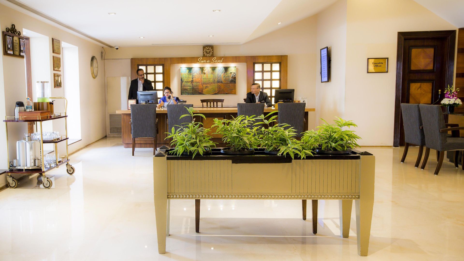 Sun-n-sand Juhu Hotel