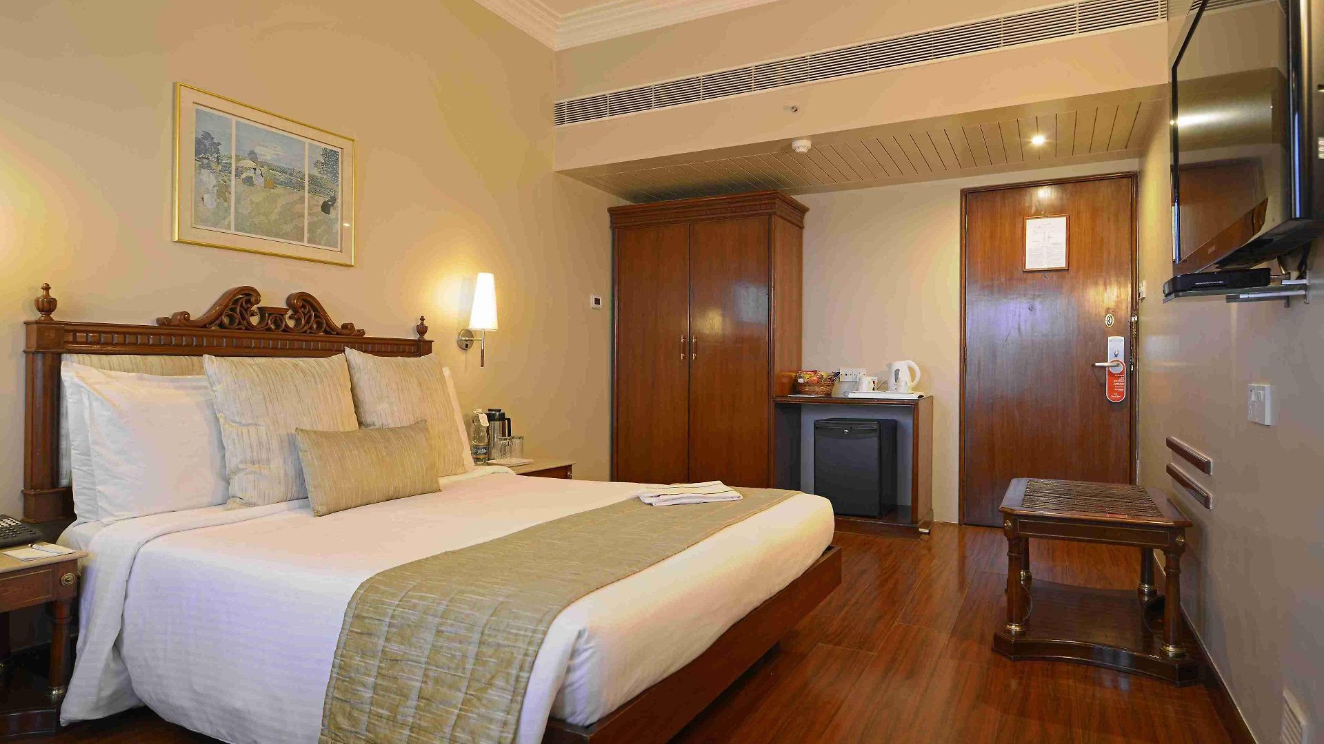 Hotel Sun-n-sand Juhu 5*
