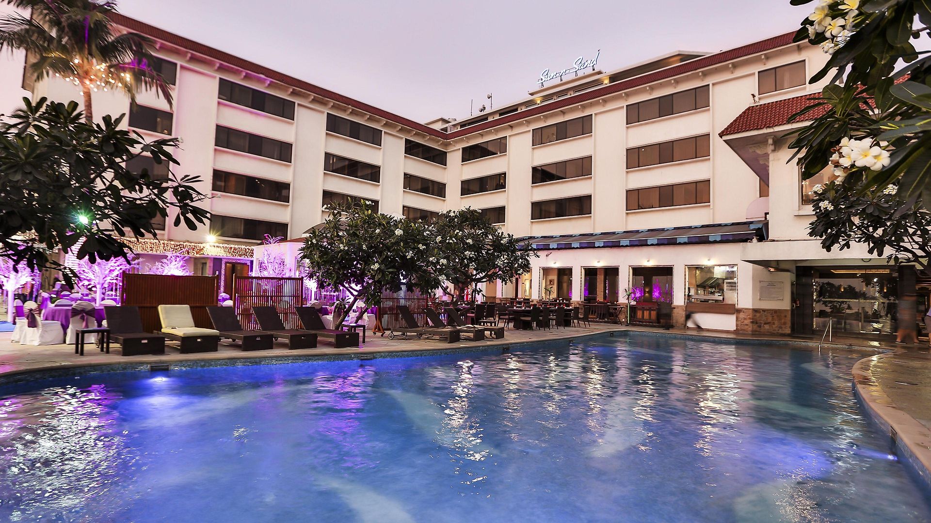 Sun-n-sand Juhu Hotel