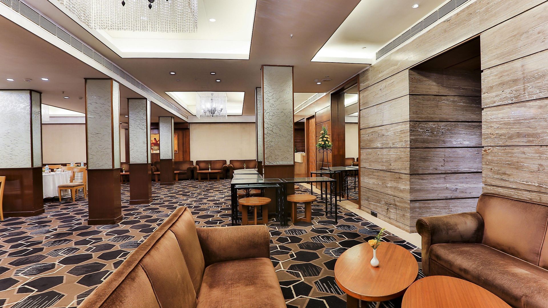 Sun-n-sand Juhu Hotel