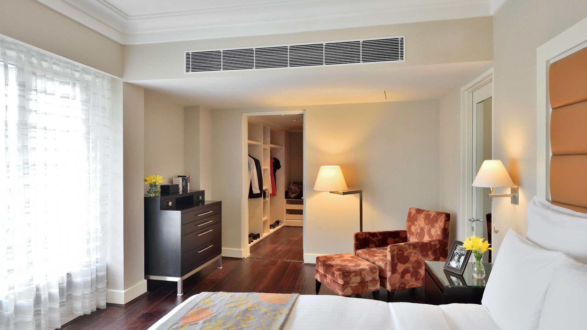 Hotel Marriott Executive - Lakeside Chalet, 4*
