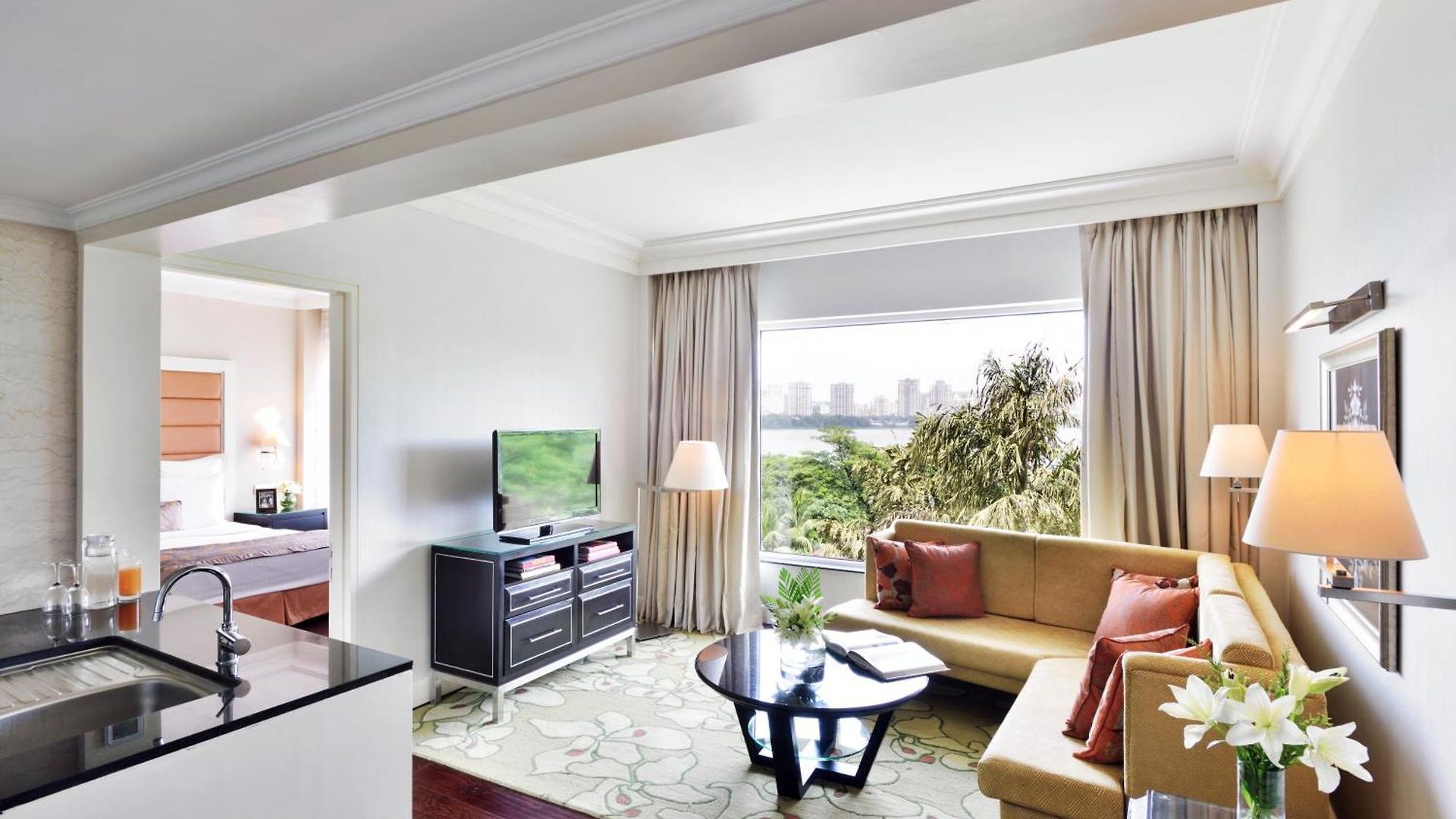 Marriott Executive - Lakeside Chalet, Hotel 4*