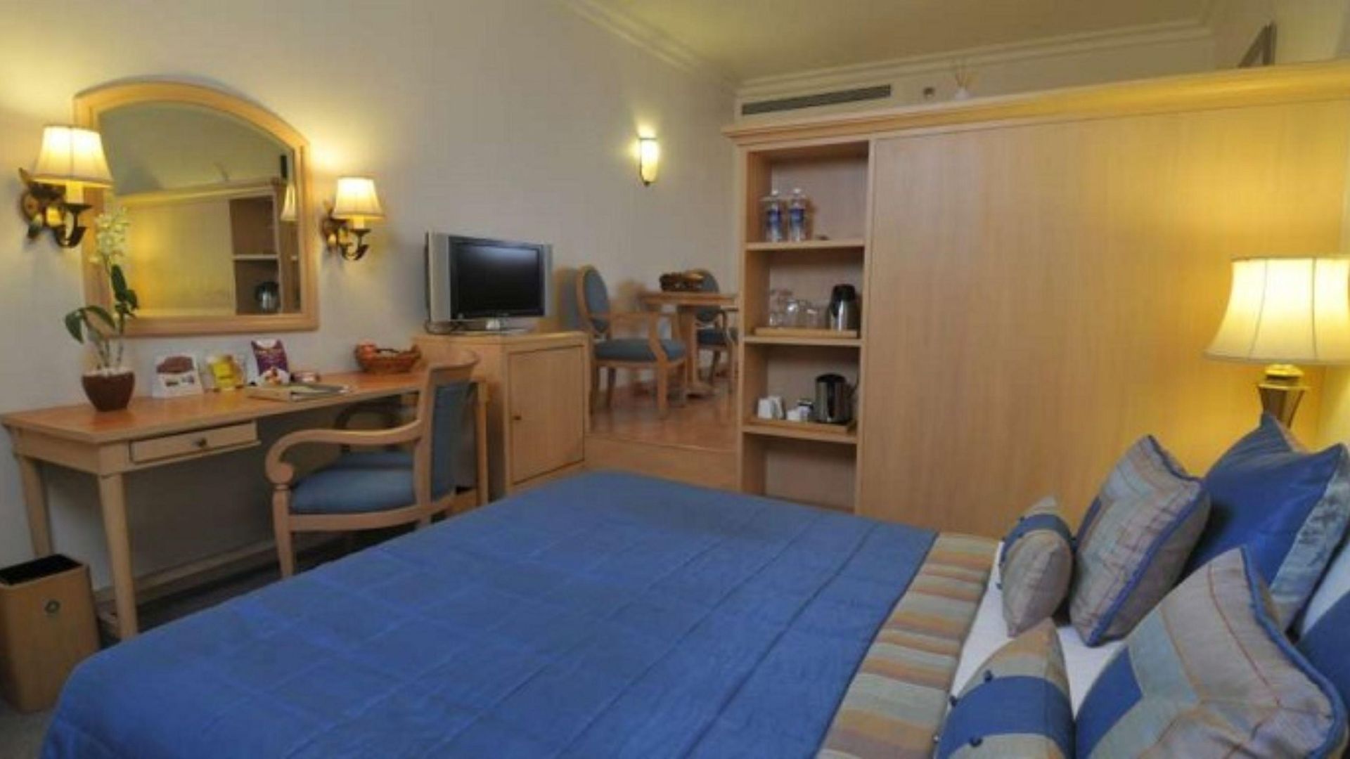 Hotel The Orchid Parle 5*