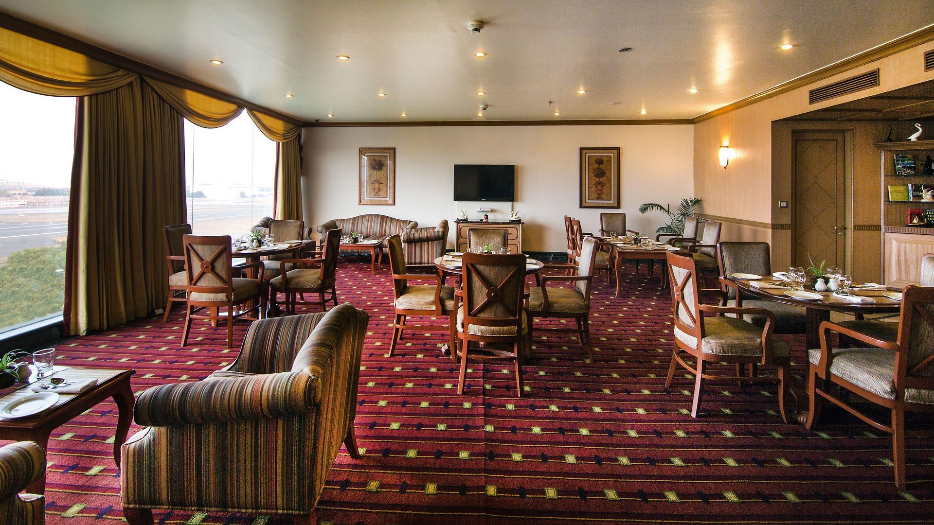 Hotel The Orchid Parle