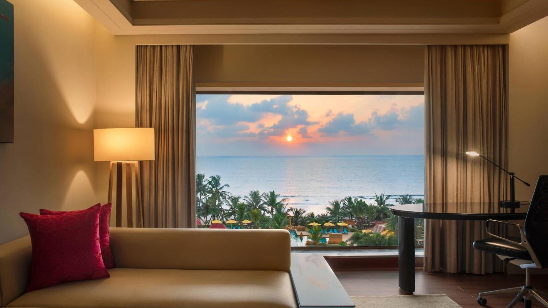 Hotel Jw Marriott Juhu 5*