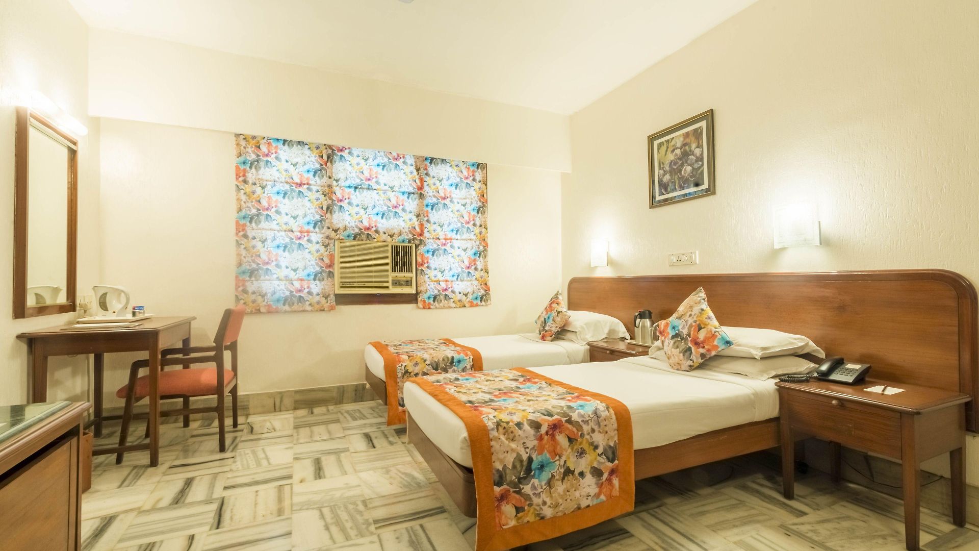 Hotel Parle International Mumbai