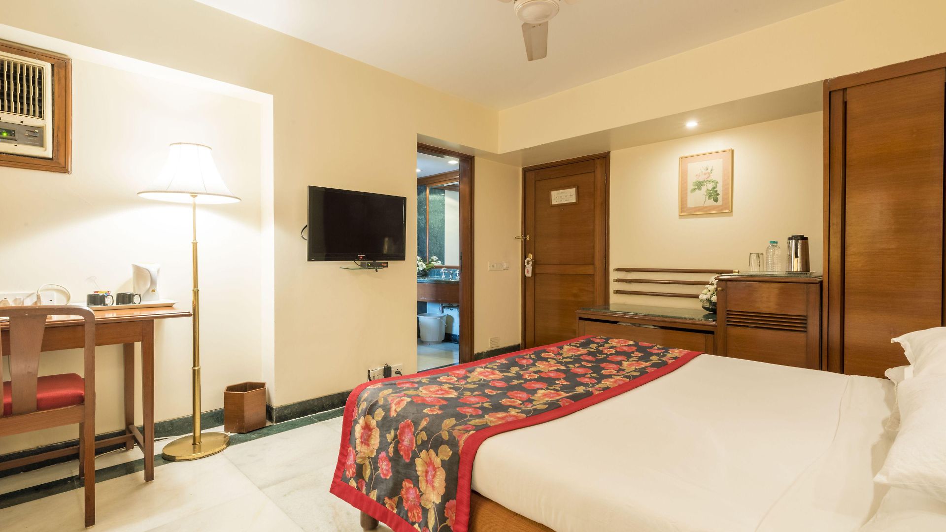Hotel Parle International Mumbai