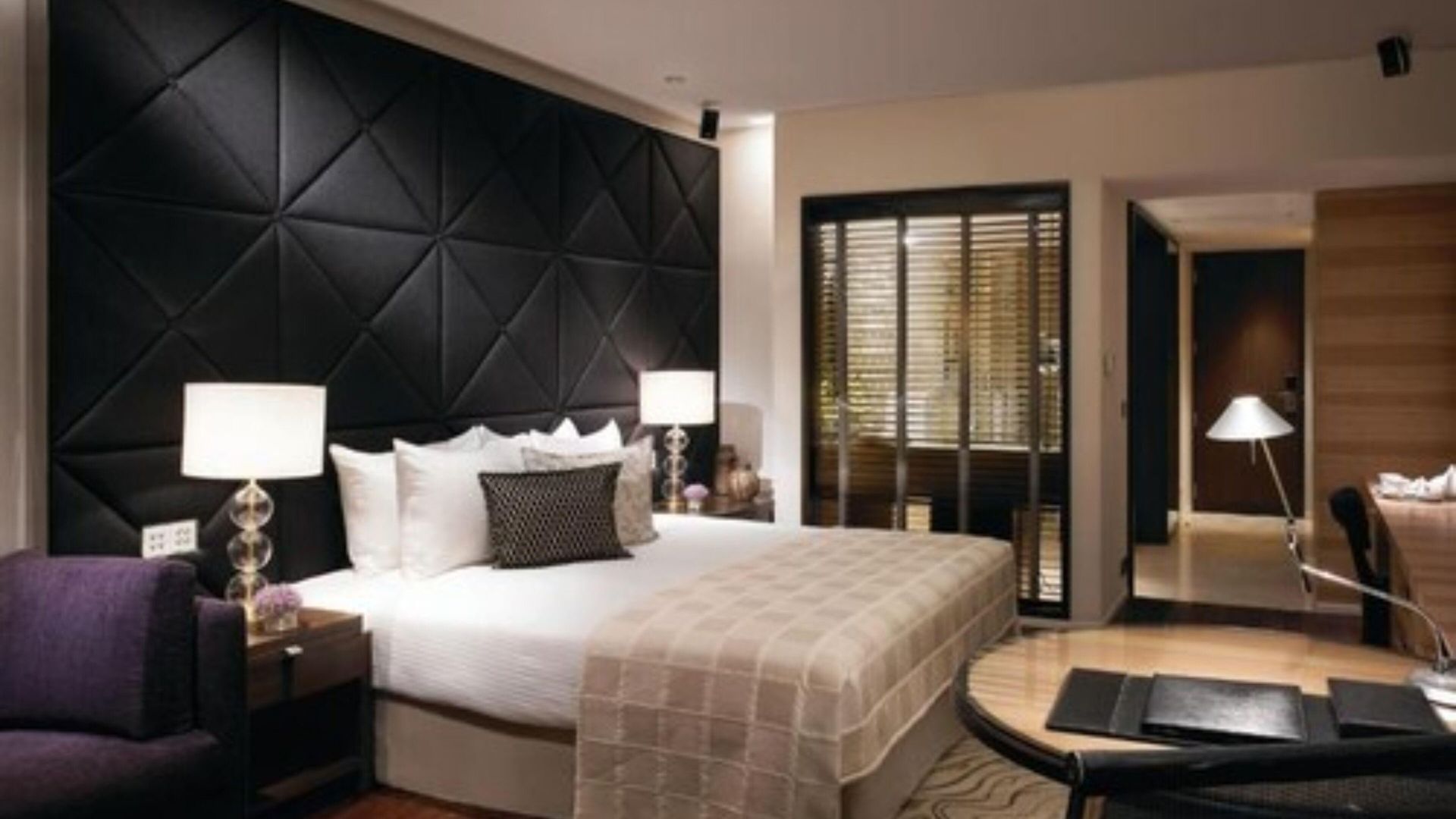 Taj Lands End 5*