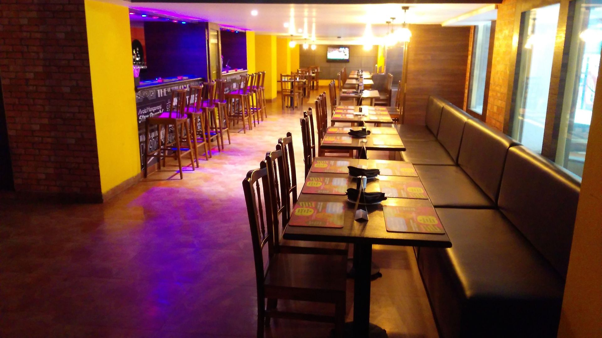 Hotel Ira By Orchid T-2 International Airport