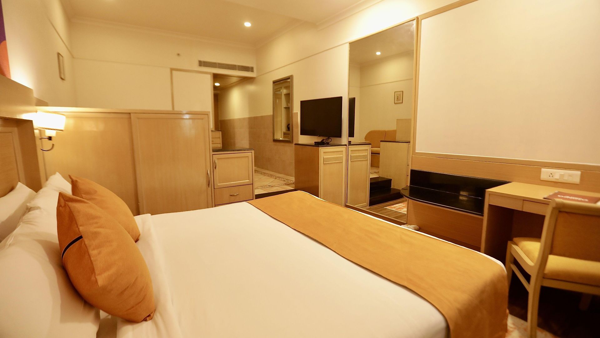 Ira By Orchid T-2 International Airport 4* Mumbai