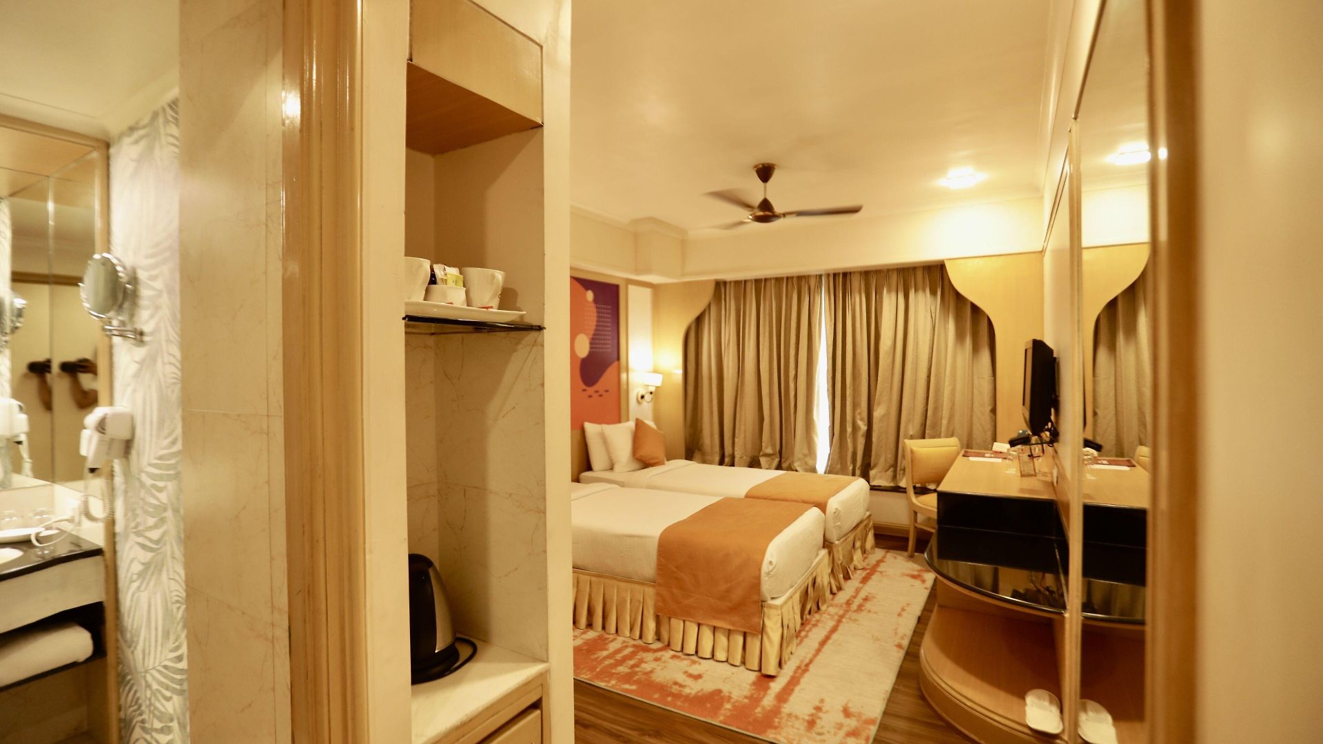 Hotel Ira By Orchid T-2 International Airport