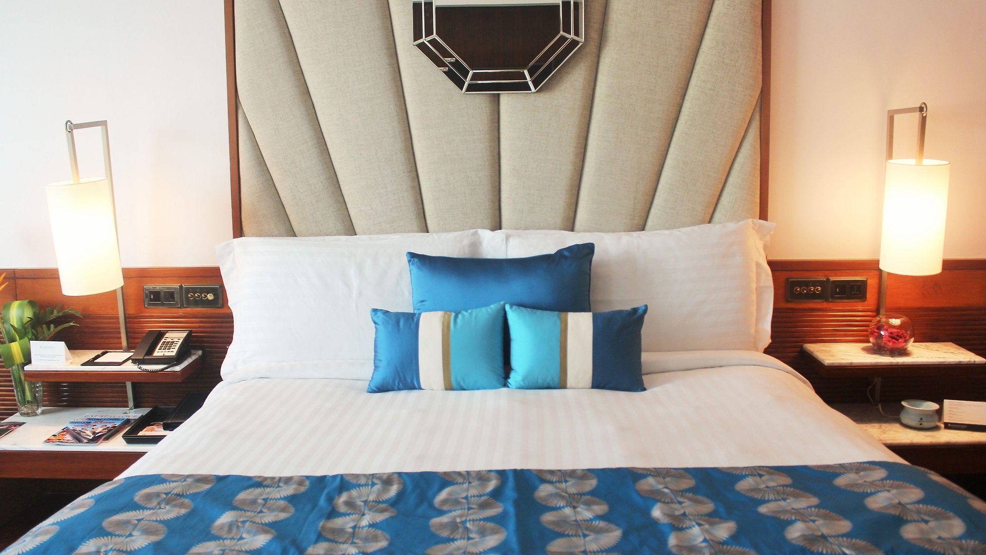 Intercontinental Marine Drive By Ihg Hotel Mumbai