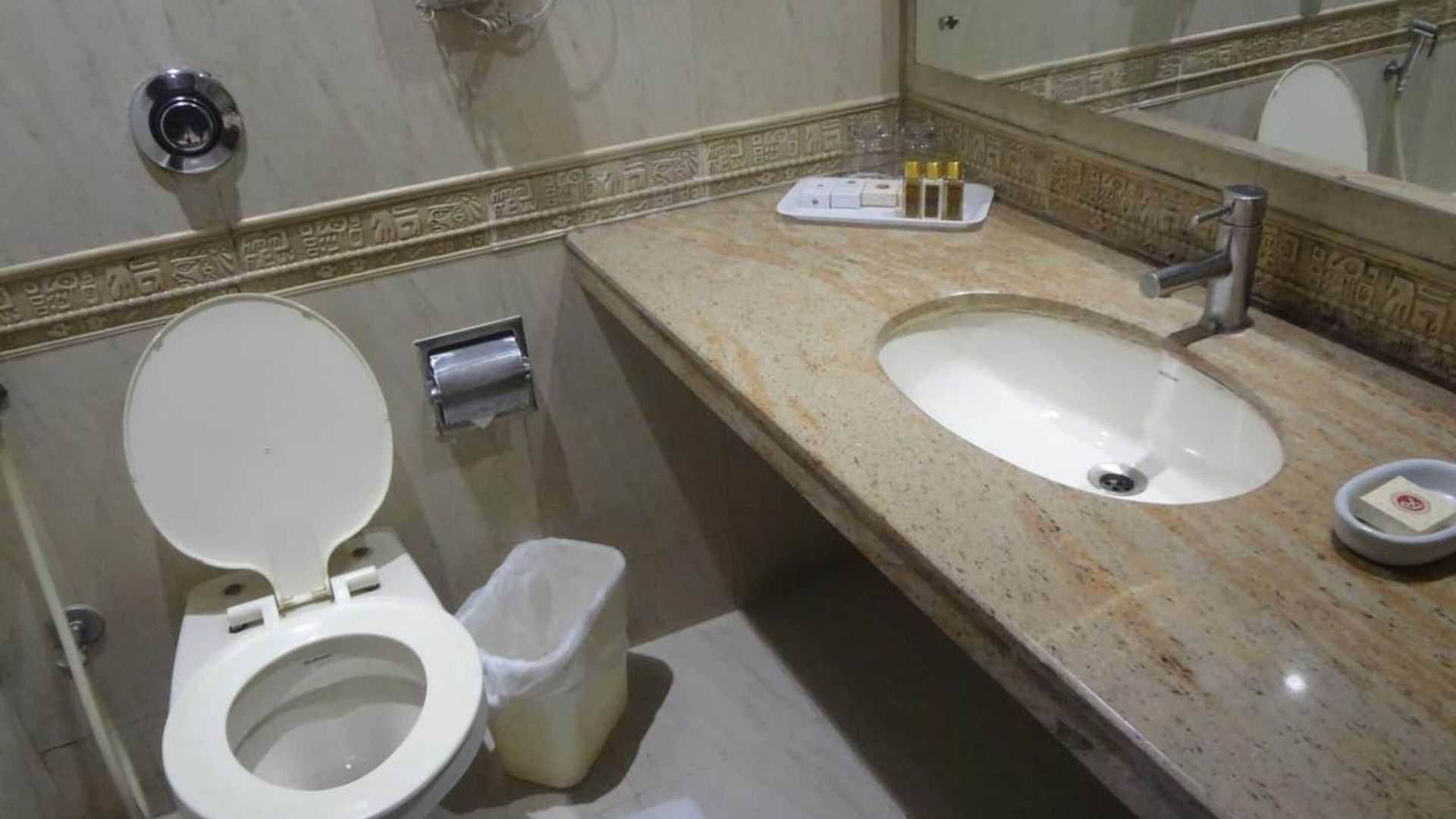 Hotel Ramee Guestline Juhu 4*