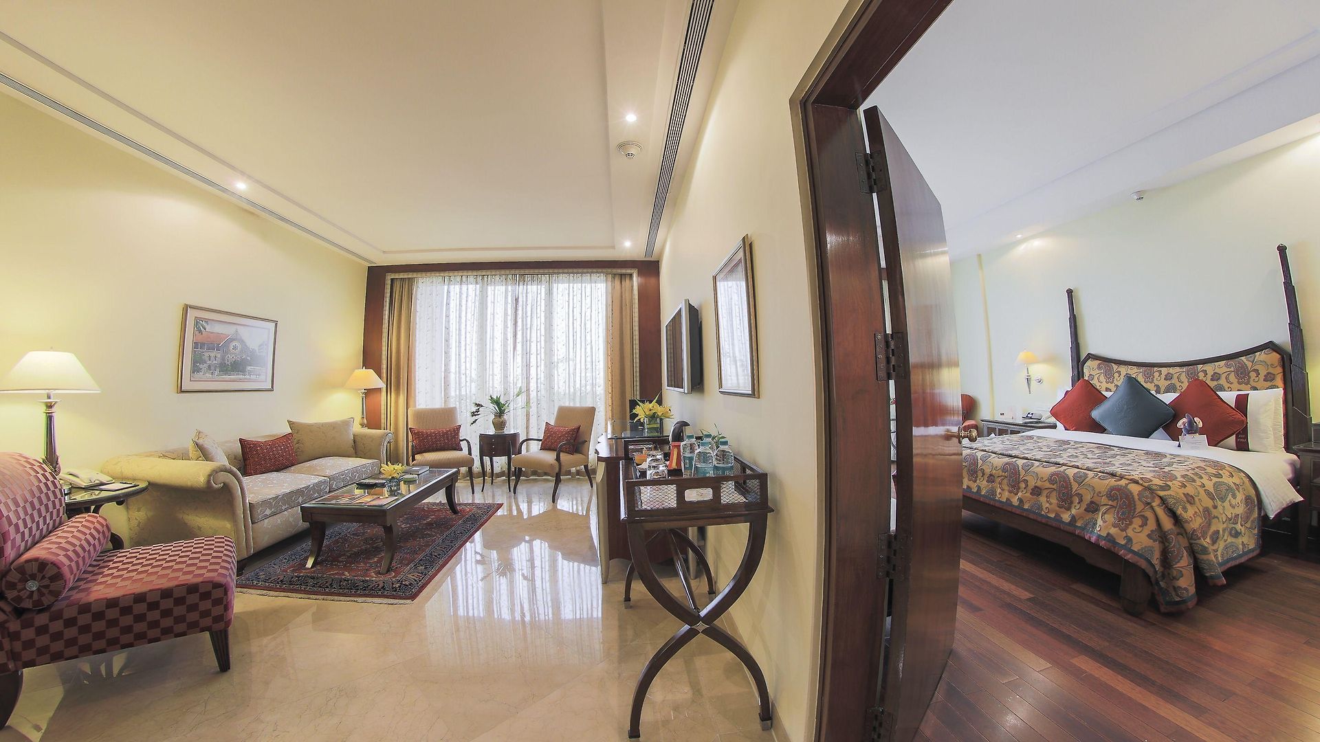 The Lalit 5*