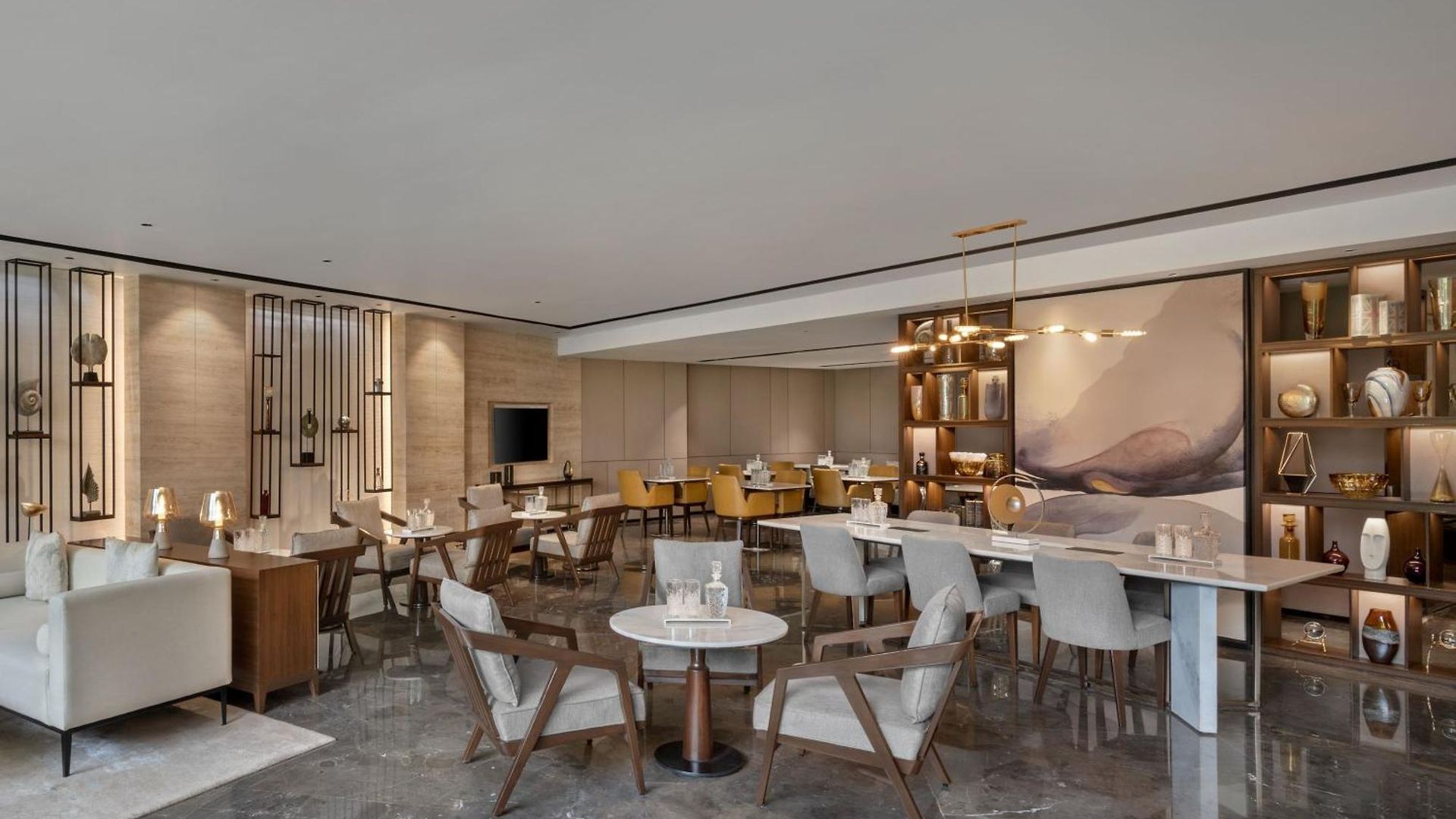 Courtyard By Marriott International Airport Hotel 5*