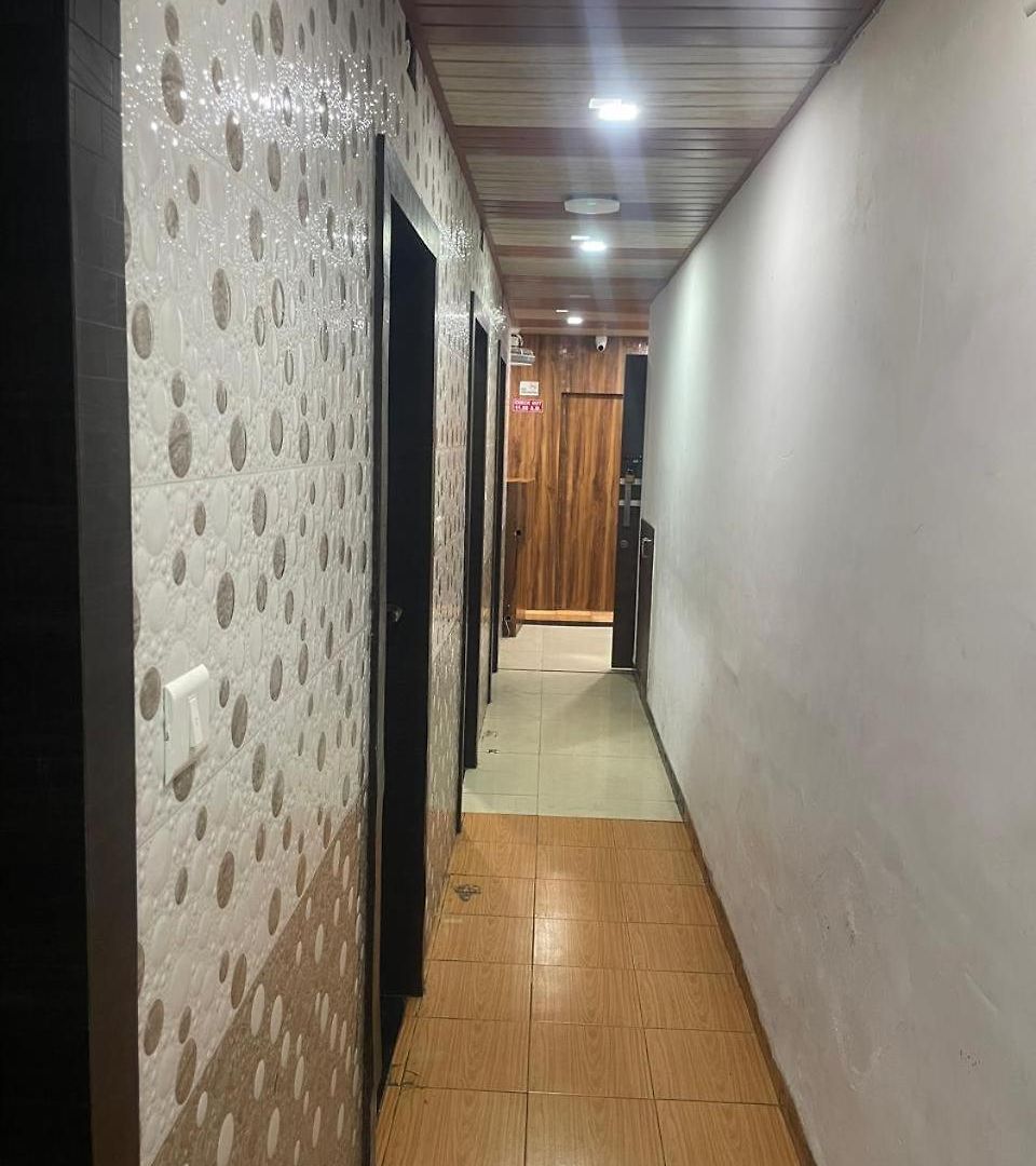 Comfort Hotel *