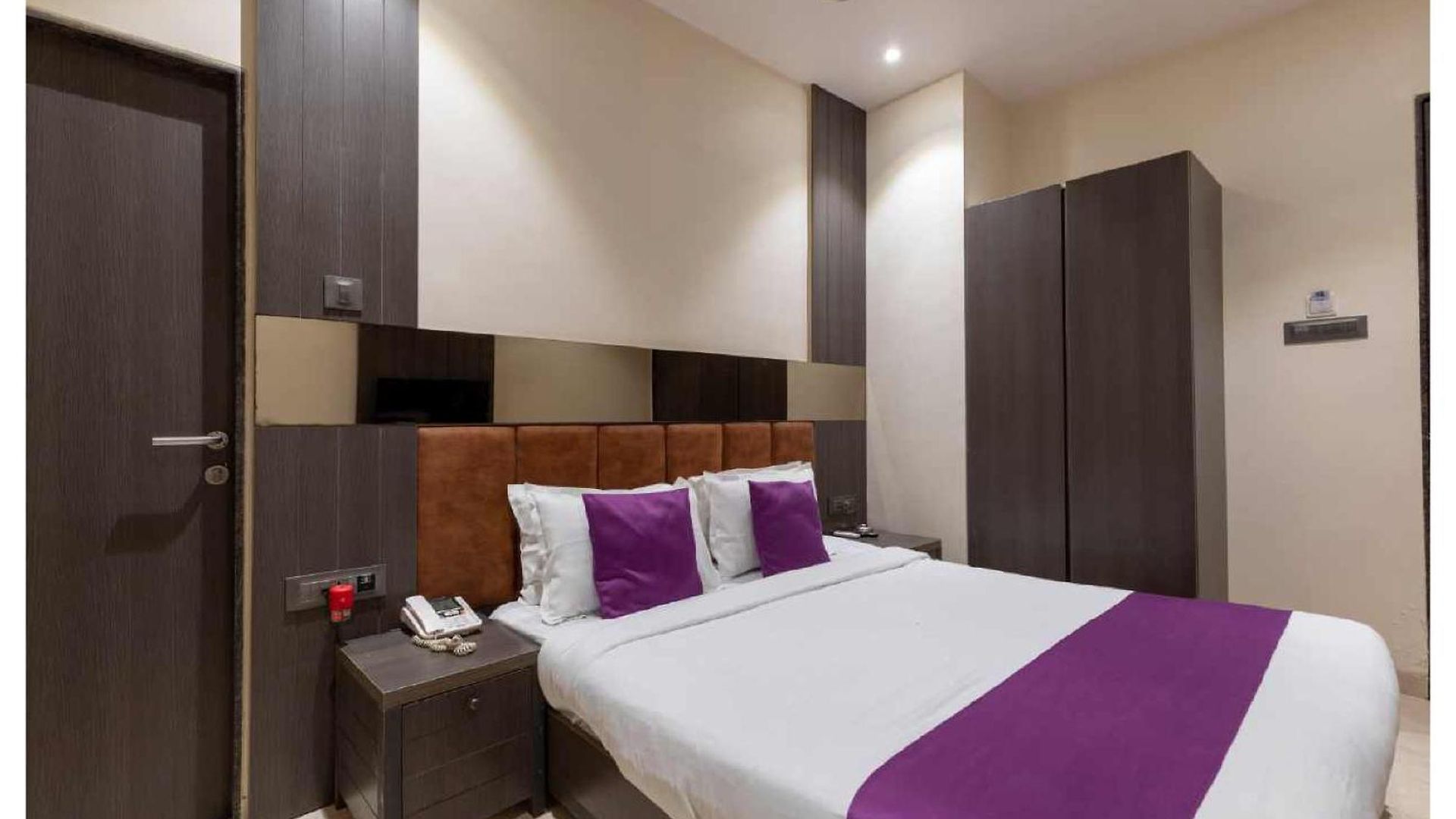 Oyster By Glitz Hotel 3*