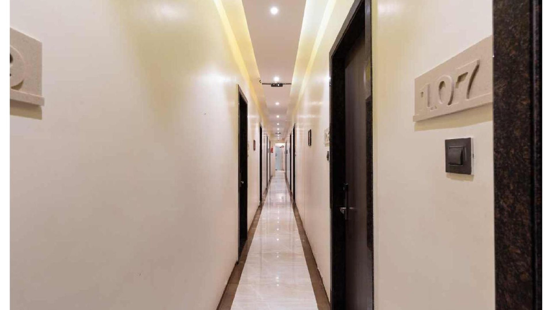 Oyster By Glitz Hotel 3*