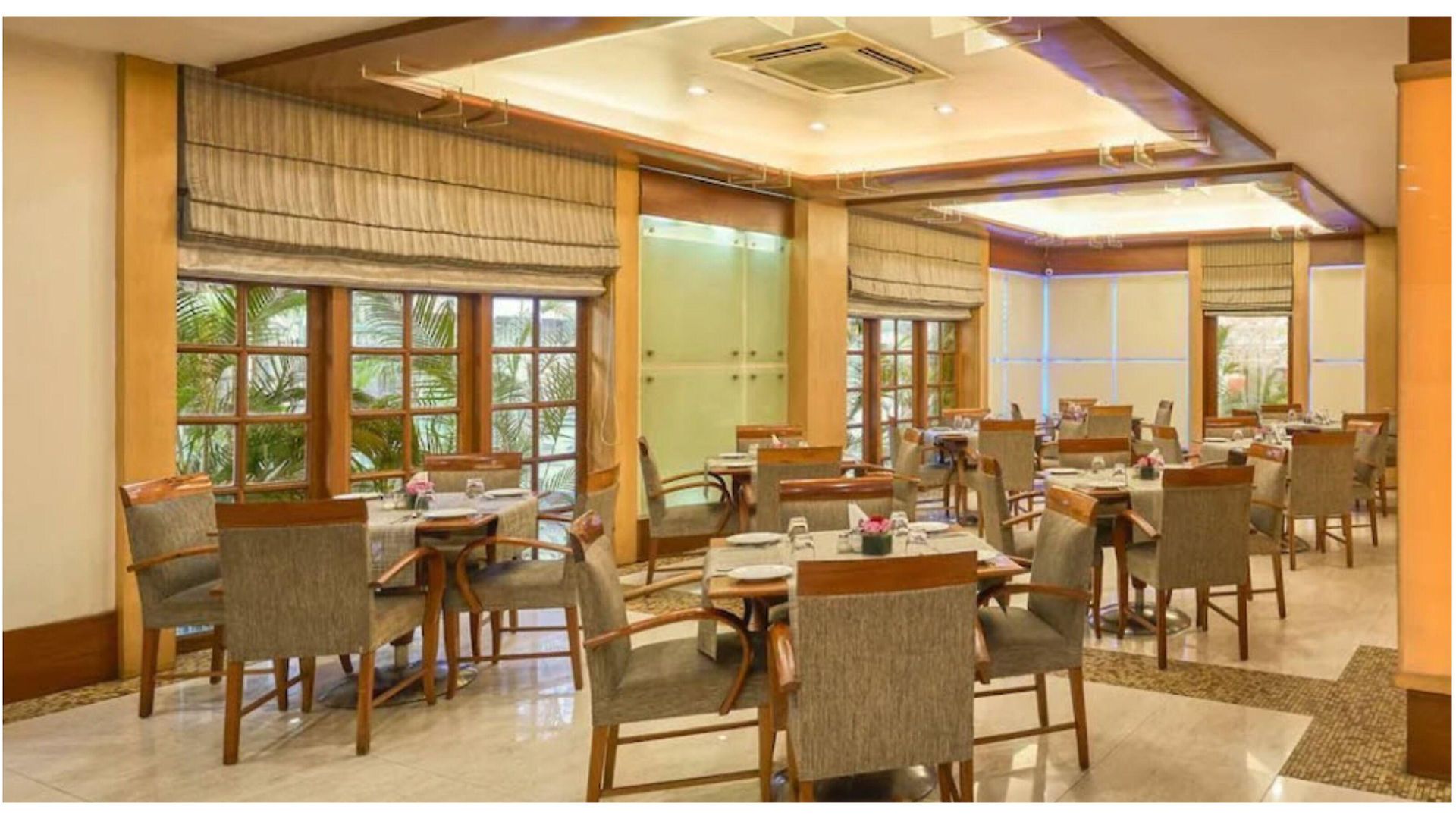 Astoria Hotel 4*