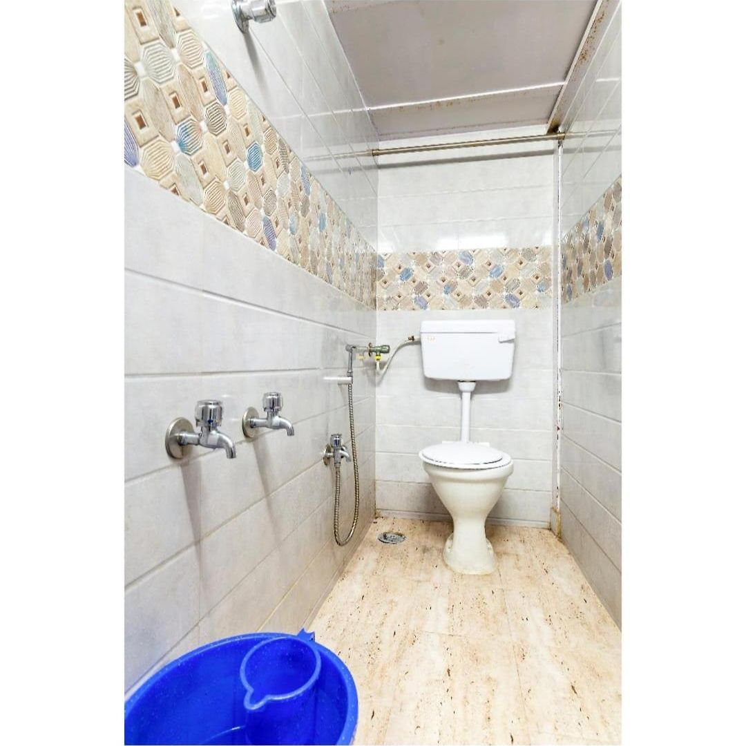 Goldenstar Deluxe Hostel