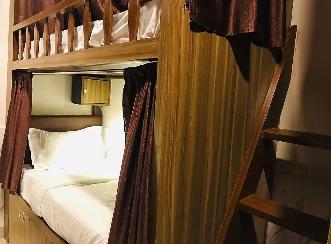 Hostel Red House - Powai Groups