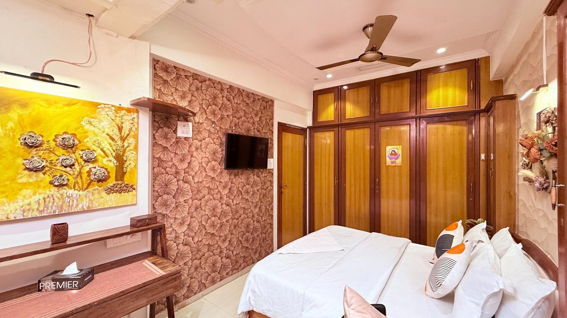 Villa Garden Veil Luxury By Spacez Mumbai