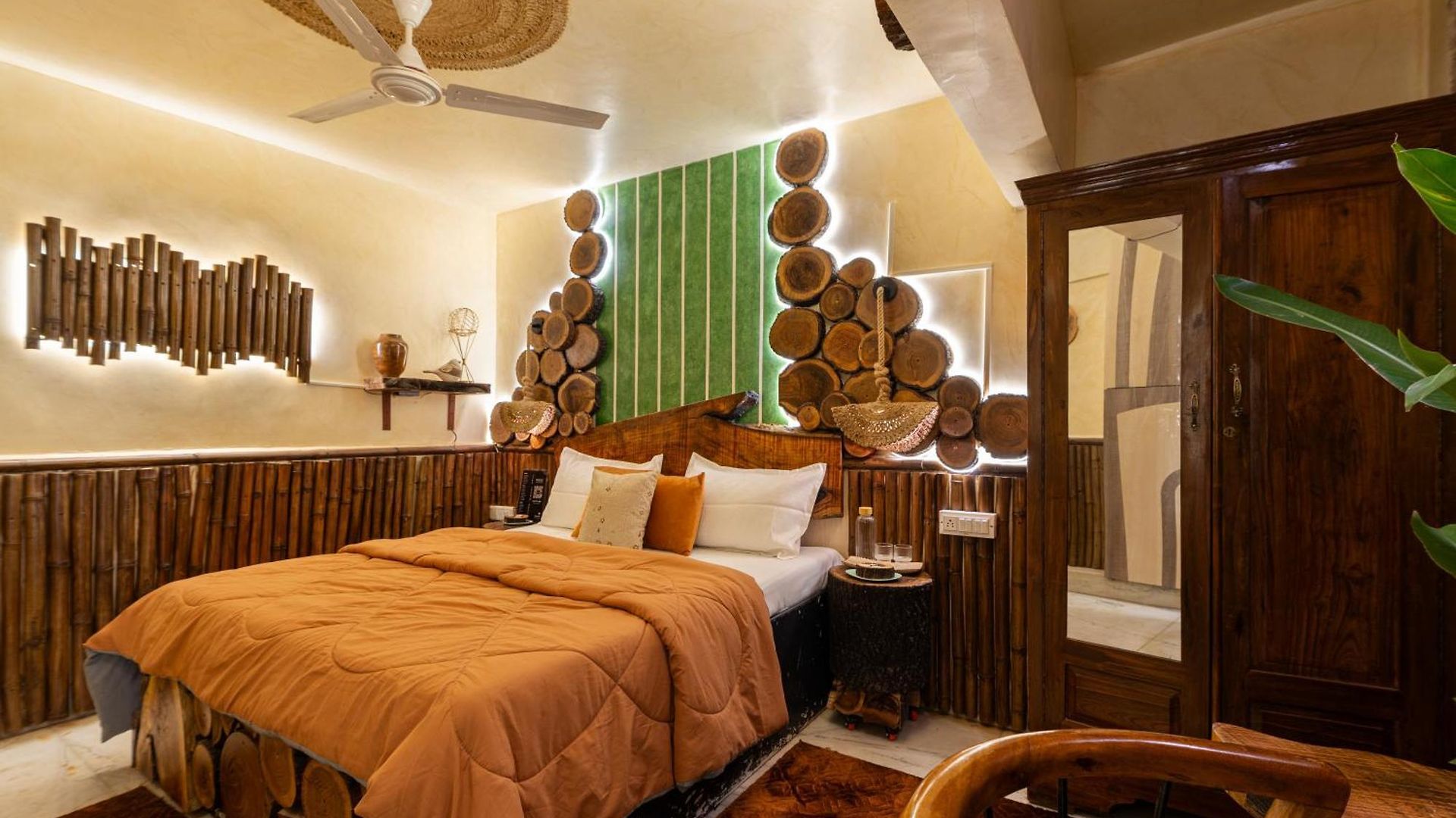 Soho Nest 4-bedrooms Spacez Wooden House * Mumbai