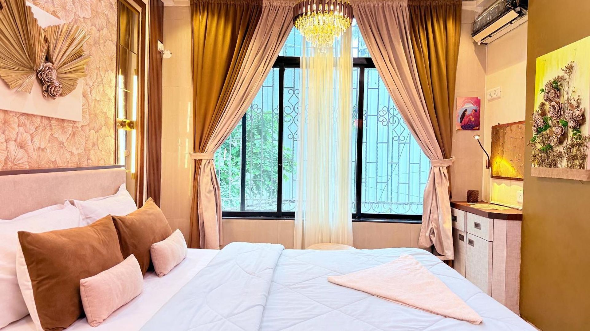 Garden Veil Luxury By Spacez * Mumbai