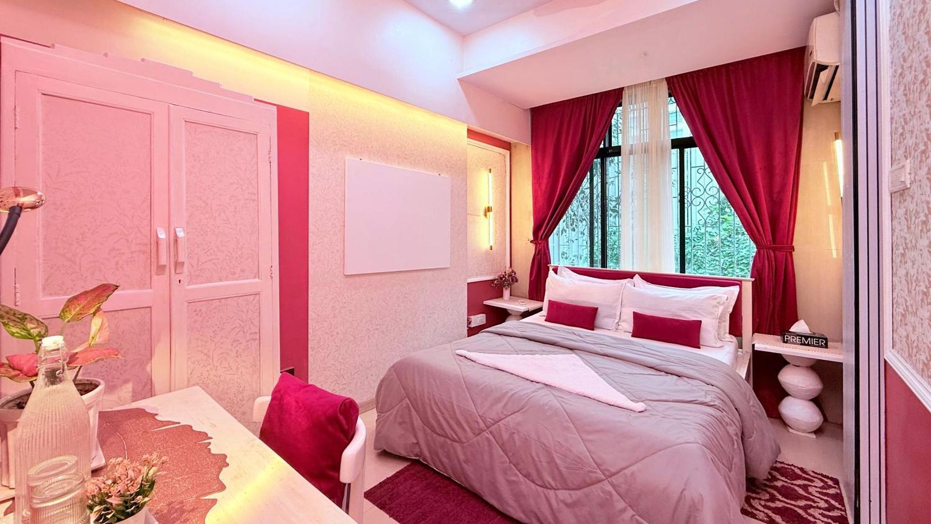 Garden Veil Luxury By Spacez Villa Mumbai