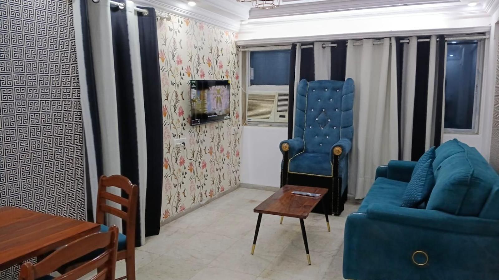 Ivy Nest, Private 1 Bhk In Lokhandwala, Andheri Apartment