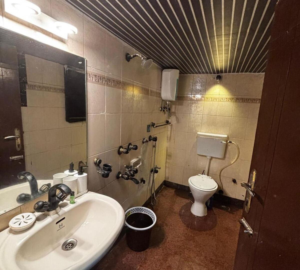 Apartment Ivy Nest, Private 1 Bhk In Lokhandwala, Andheri Mumbai