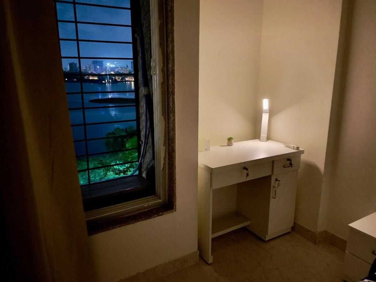 Powai View Apartment *