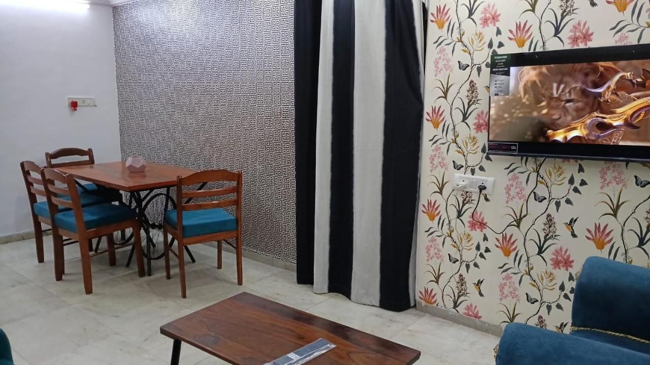 Ivy Nest, Private 1 Bhk In Lokhandwala, Andheri Apartment