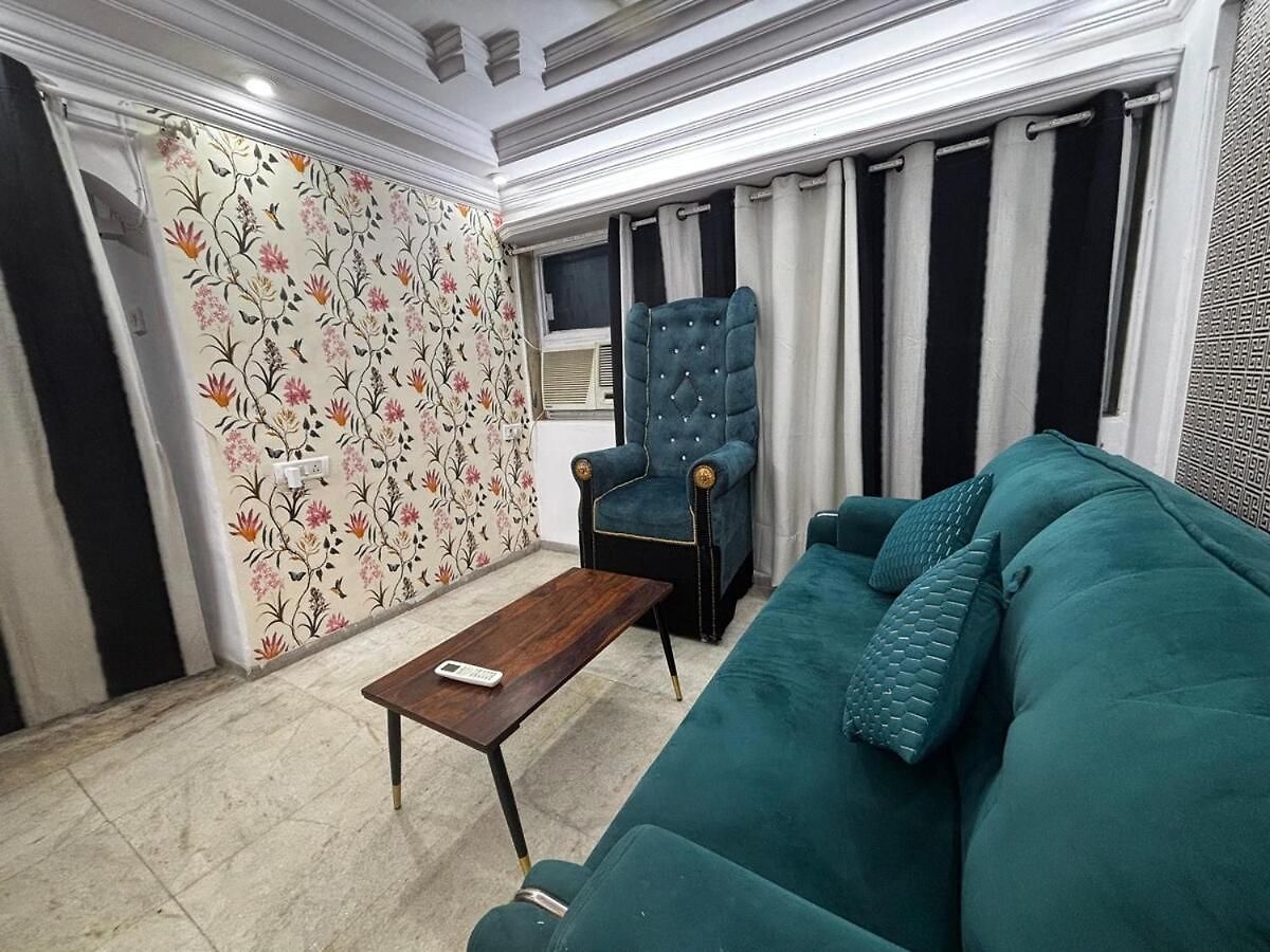 Ivy Nest, Private 1 Bhk In Lokhandwala, Andheri Mumbai