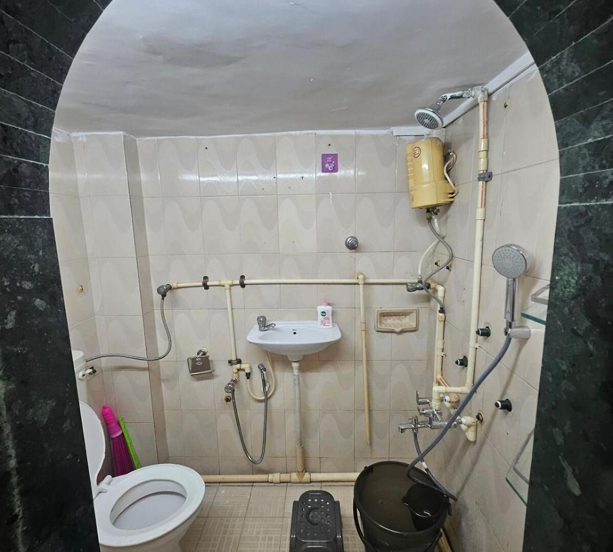 Apartment Retro Bandra - Cozy Comfort In A Heritage Village