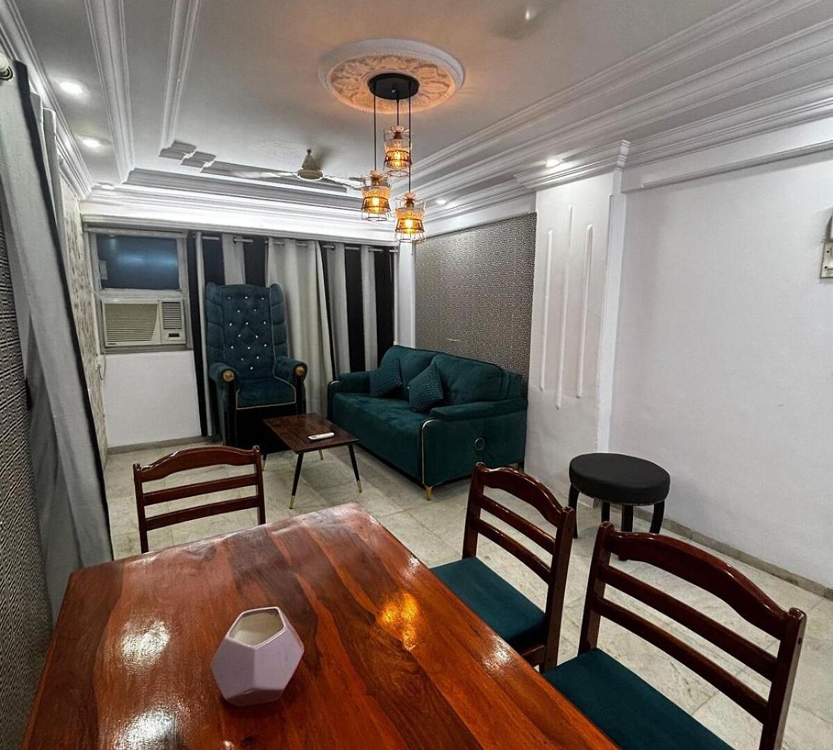 Ivy Nest, Private 1 Bhk In Lokhandwala, Andheri Apartment *