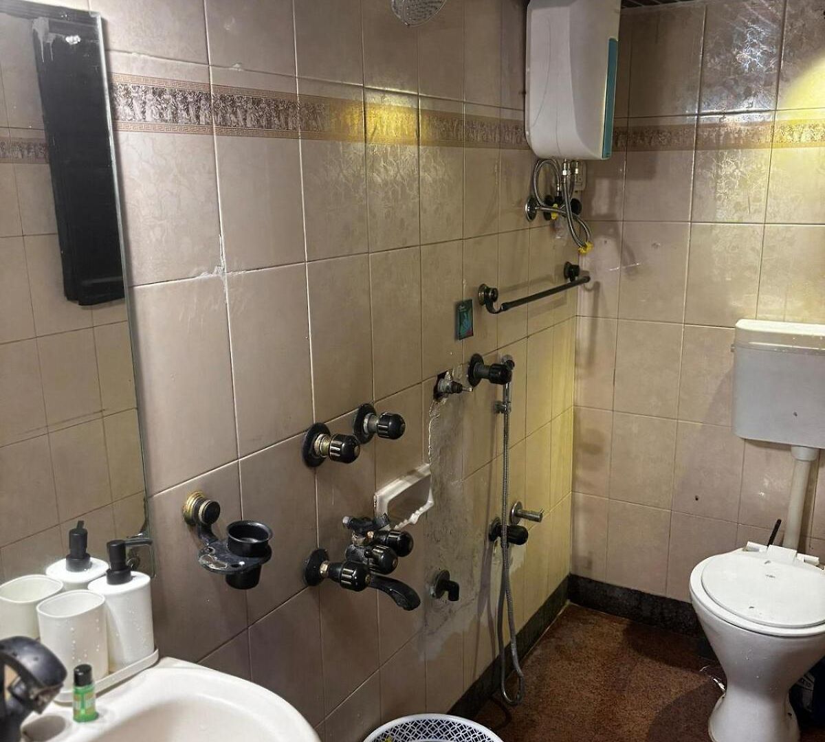 Ivy Nest, Private 1 Bhk In Lokhandwala, Andheri *