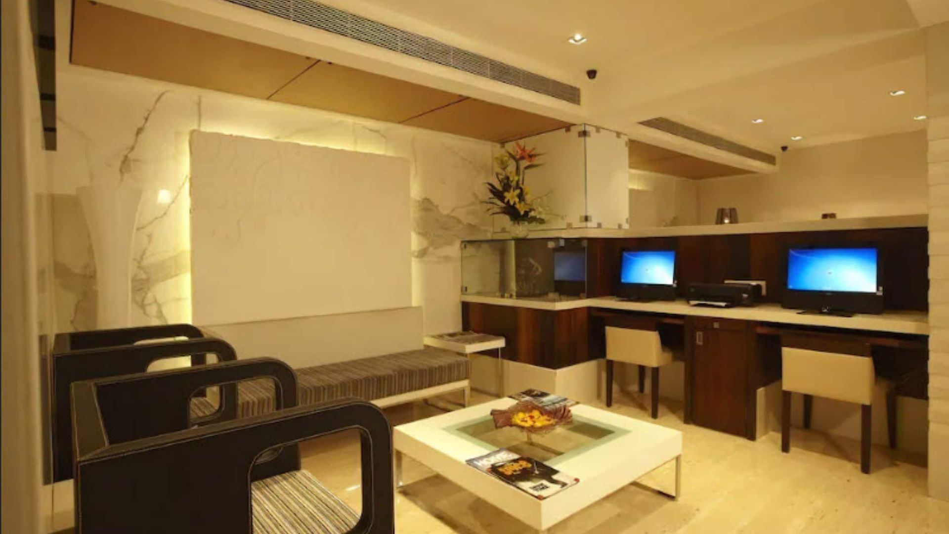 Hotel Bawa Continental