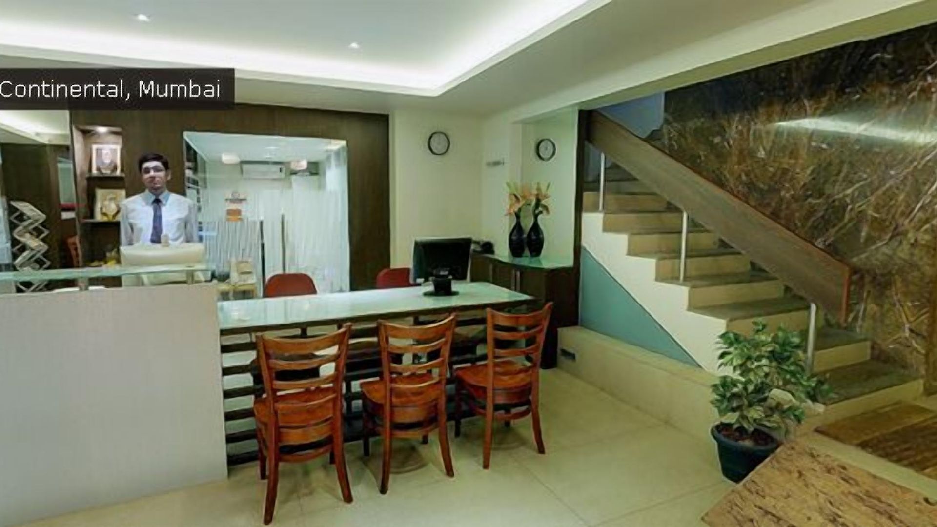 Unicontinental Hotel 2*